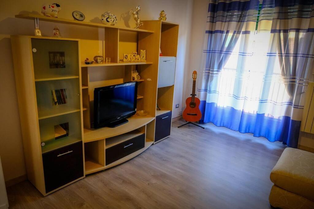Appartamento Con Tre Camere - Zona Centrale Алессандрія Екстер'єр фото